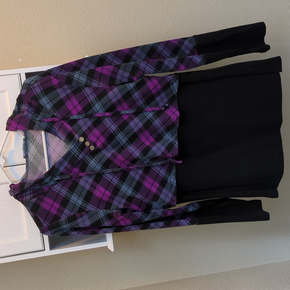 Quinee Black Purple Plaid Hooded Maternity Nursing Long Sleeve Pullover - Picture 1 of 5
